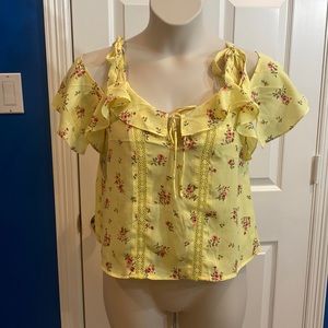Summer yellow top